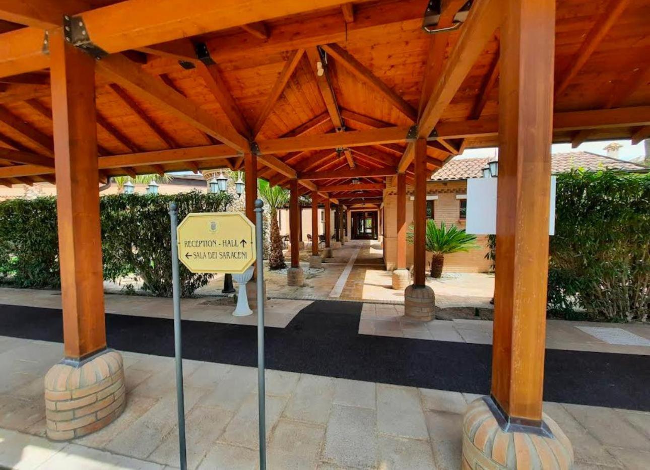 Grand Hotel Vigna Nocelli Lucera Esterno foto