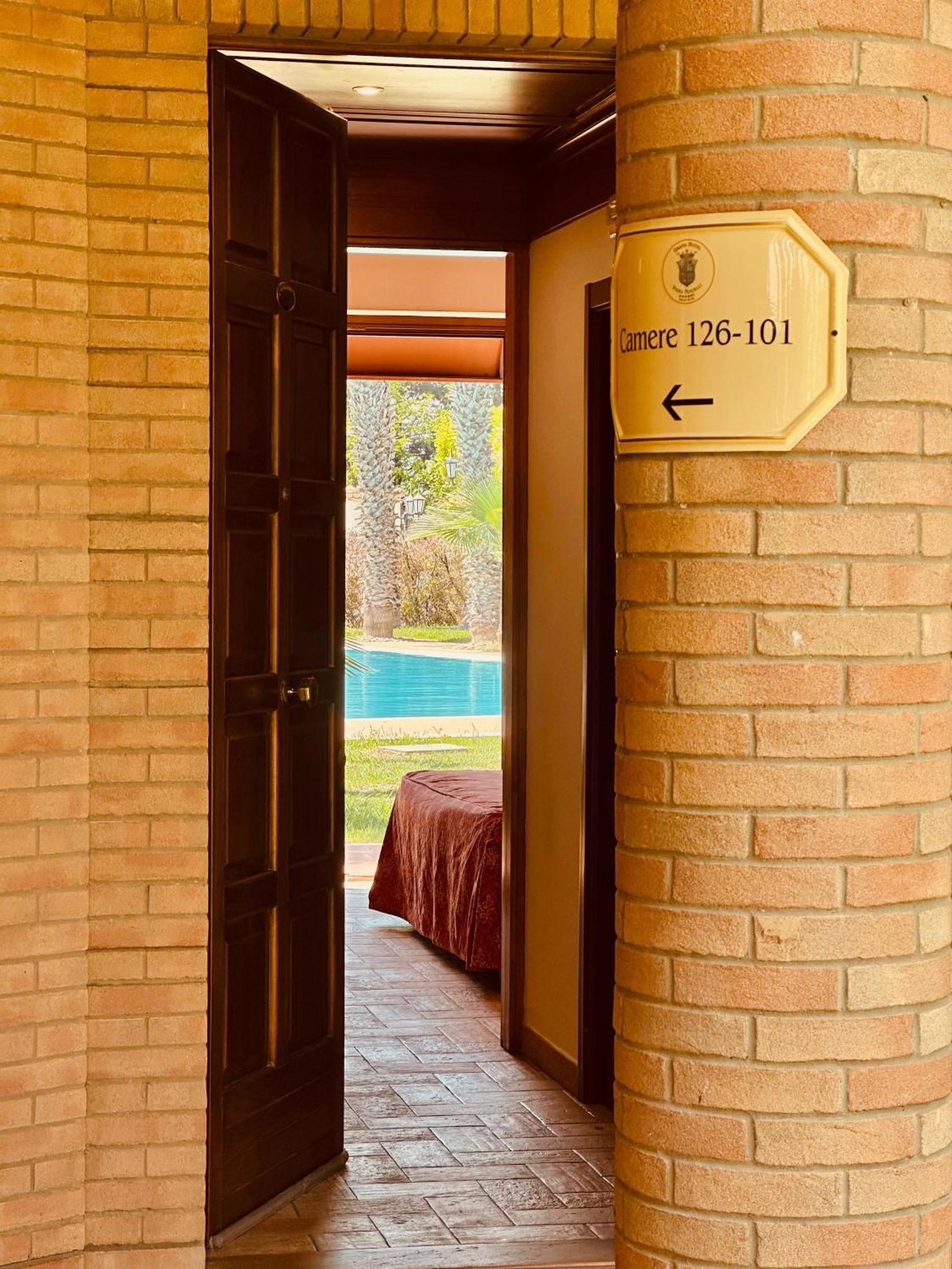 Grand Hotel Vigna Nocelli Lucera Esterno foto